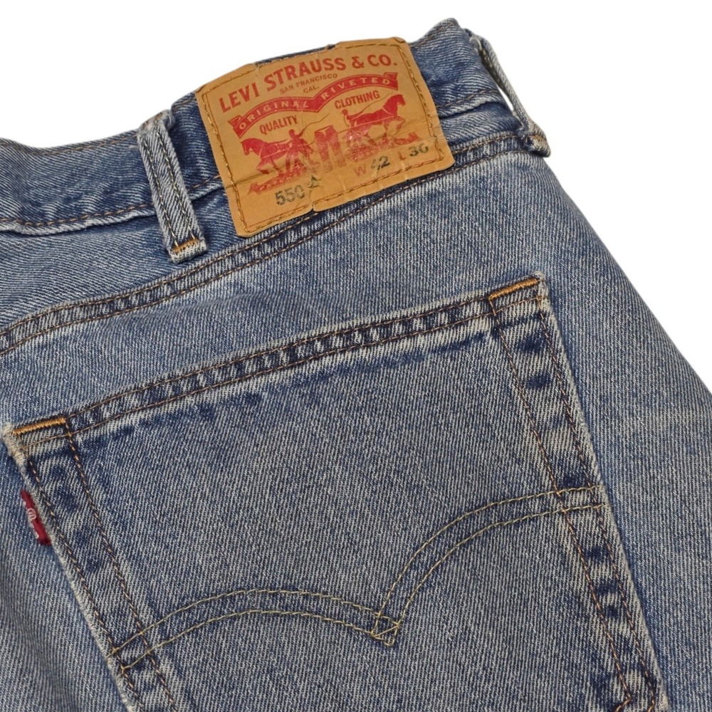 Levi's 550 Relaxed Fit Jeans Mens 42x30 Blue Denim Tapered Leg 100% Cotton